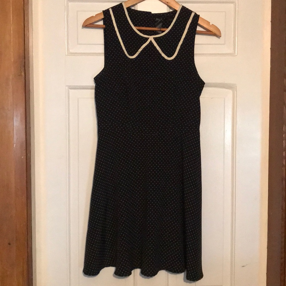 Adorable polka dot white lapel detail dress